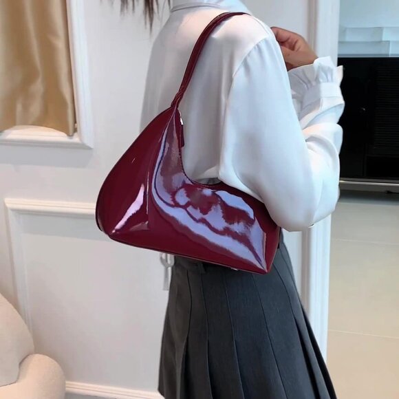 Chic Wine Red Patent Leather Hobo Bag: Stylish Evening Clutch & Shoulder Purse - Picture 6 of 6